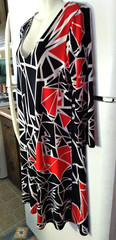 WOMEN&rsquo;S EVA VARRO BLACK WHITE RED ABSTRACT 3/4 SLEEVE V-NECK LINED DRESS SIZE L