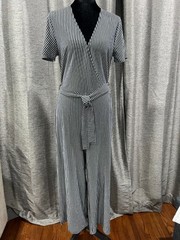 NWOT A New Day Pin striped romper elastic tied waist V neck wide leg size S