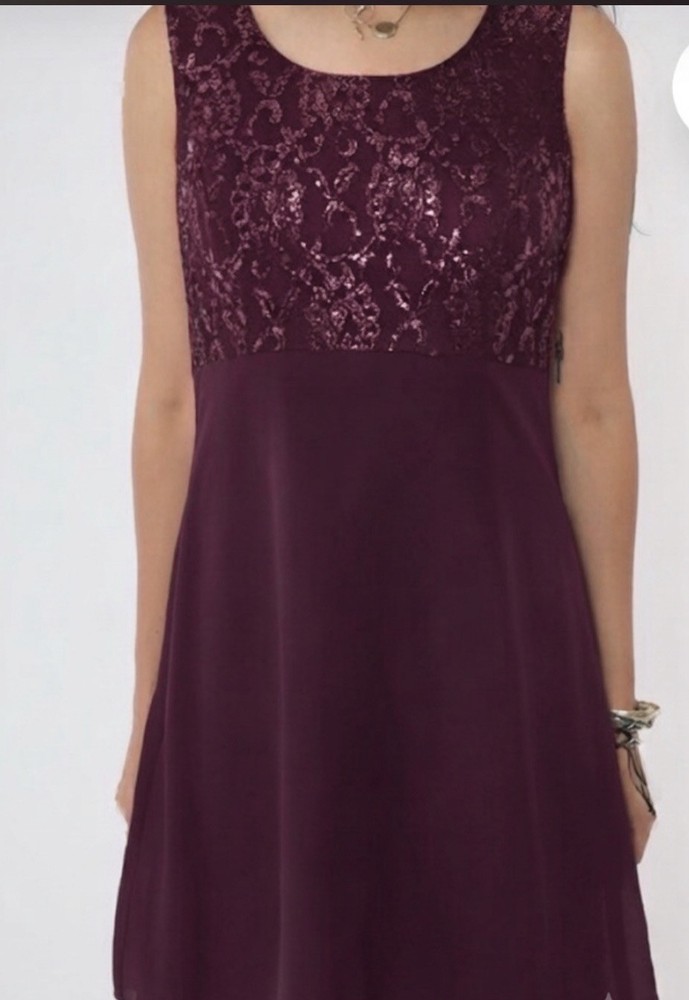 CDC Petites 8 Purple Metallic Floral Lace Sheath Dress Sleeveless Scoop Zip