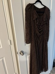 Woman’s 1X Gown Evening Dress Deep V Long Sleeve Back Zip Maxi Gold Metallic