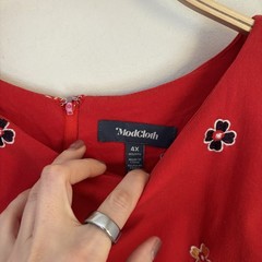 Modcloth Mid-Century Muse Shift Dress Red Embroidered Flowers 4X Retro