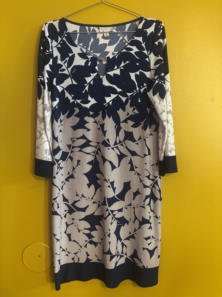 Dressbarn dress blue floral spandex casual dress in size medium
