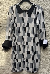 NWT Arianne Gray Black Geometric Knit Shift Dress L/G Peter Pan Collar Canada