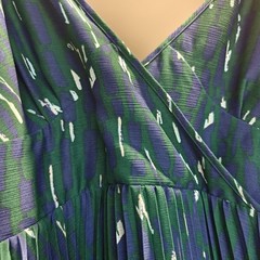 UNIQLO : C Pleated Cami Dress Green Blue Abstract Geometric Midi Size M