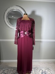 Ally&rsquo;s Burgundy Lace Long Sleeve Formal Evening Gown Size 4XL