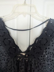 DX COLLECTION Sz S Bust 61 BLACK Eyelet Lace PULLOVER Swim Cover-Up LONG TOP (D9