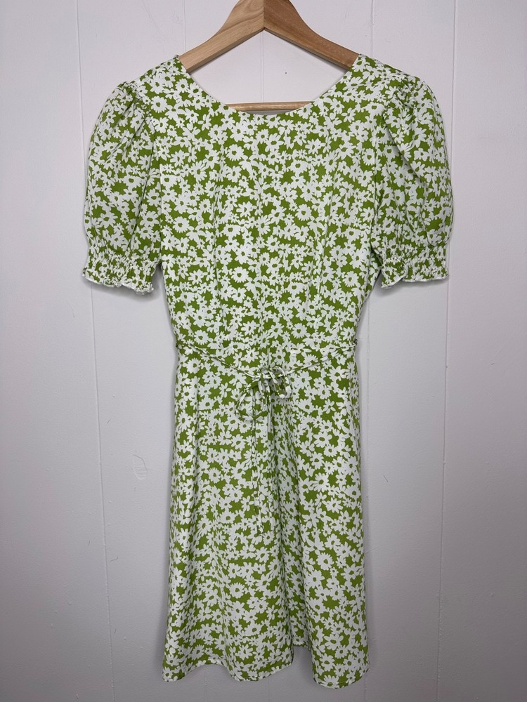 Forever 21 Cute Cottage Core Summer Floral dress, Size XS-S, New With Tags