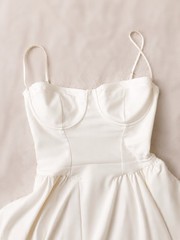 HOUSE OF CB White Sweetheart Corset Fit & Flare Midi Dress L/XL with bigger cup