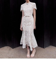 Self-Portrait Off-white lace fishtail dress Round-neck short-sleeved Dresses