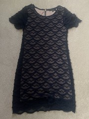 Sanctuary Navy Lace Overlay Fringe Lined Short Sleeve Scoop Neck Shift XS
