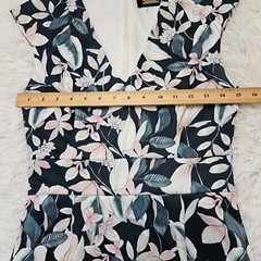 Alexia Admor Women&rsquo;s Sz S Tropical Floral V-neck Feminine Sheath Dress