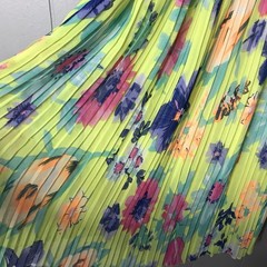 BOOHOO YELLOW FLORAL PLEATED SPAGHETTI STRAP MDI DRESS LINED WOMENS SIZE SMALL