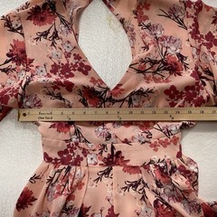 Rue 21 NWT Pink Floral Chiffon Romper Dress Combination Open Back Flare Sleeves