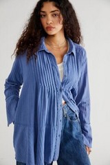 Free People We The Free Brooks Pintuck Top M 8 Women Blue Cotton Tunic NEW 42753