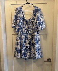 Abercrombie & Fitch Blue/White Floral Smocked Cutout Sundress Short Sleeve L