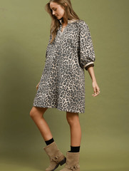 Umgee Leopard Print Puff-Sleeve Puff Sleeve Shift Dress – Cream & Charcoal – Med