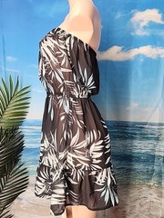 NWT Cupshe Black With Blue Gray Floral Pattern Short Cover Up Dress Size Medium