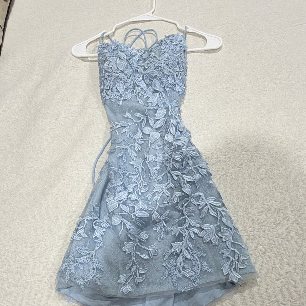 Sherri Hill Blue Floral Lace Embroidered V-Neck Lace-Up Long Gown Size 2
