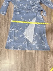 41 Hawthorn Blue White Floral Wrap Dress V-Neck Tie Waist 3/4 Sleeve L Stretch
