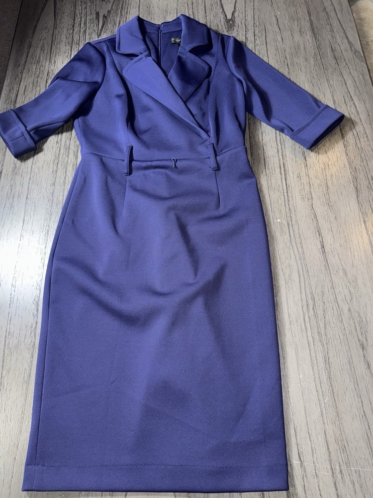 Donna Karan Women&rsquo;s Size 8 Blue Missing Belt
