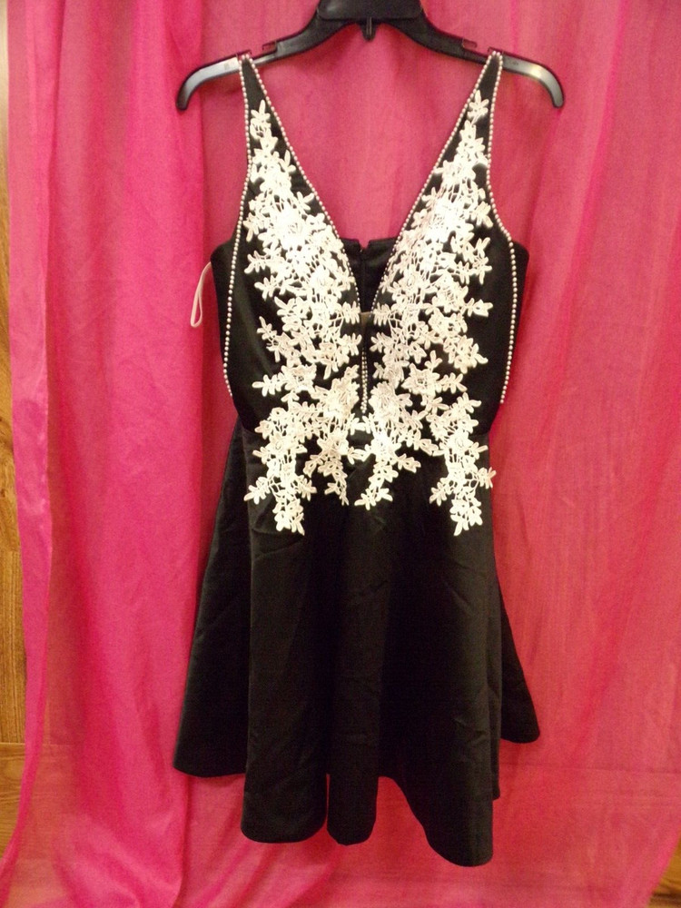 Black Dress Spaghetti Strap White Lace Beads V Neck size XS S