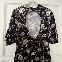 Current Project Floral Stretch Velvet Choker Neck Mini Dress Size Large Cutout