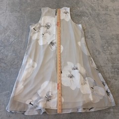 Calvin Klein Shift Dress Size 10 Gray Floral Sleeveless Knee Length Lightweight