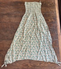 GILLIA Hawaii Maxi Dress Size Small Boho Strapless Tube Smocked Green Tan Floral
