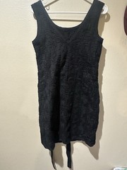 Max Studio Black V-Neck Sleeveless Textured Knit Tie Waist Shift Dress M
