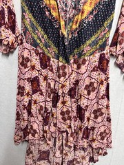 Umgee Women&rsquo;s Boho Paisley Bell Sleeve Hi-Low Ruffle Kimono Open Front Dress Med
