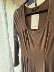 MIEAZOM Women&rsquo;s Brown Solid A-Line Long Dress Round Neck Pleated Long Sleeve L