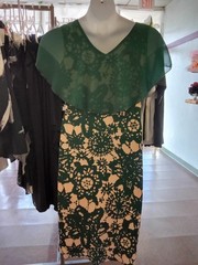 New ~ Women&rsquo;s Ruffle Green Printed Slim Fit V-Neck Elegant Dress ~Size L