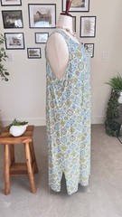Naturals d&co. Blue and Yellow Sleeveless dress Size 2X