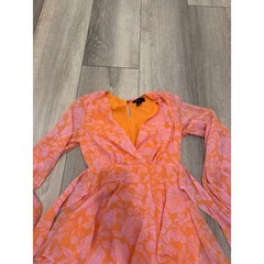 Boutique Coral and Pink Flowy wrap dress size XS