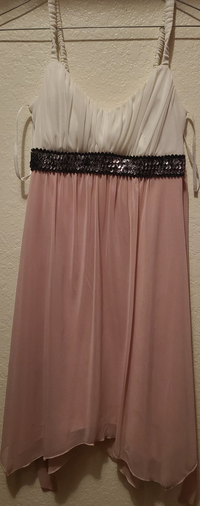 Sweet Storm Fit & Flare V-Neck Chiffon Sequin Waist Tie Dress M