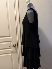 Tiana B. Women’s Black Solid Tiered Ruffle Sleeveless Scoop Neck Dress M