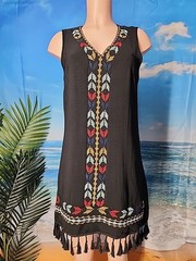 Nwt Cupshe Women Black Engraved Red Brown Blue Cover Up Size -Medium-