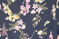 REVIEW Floral Dress with Tie-up Belt – Size 6