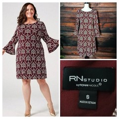 RN Studio Ronni Nicole Dress Small Damask Print Bell Sleeve Keyhole Knit NWT $74