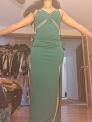 City Triangles Green V-Neck Sleeveless Cut-Out Rhinestone Slit Maxi Juniors 7
