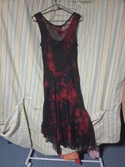 Connected Apparel Women&rsquo;s Black Red Floral Cowl Neck Sequin Midi Slip Dress L