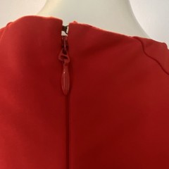 bebe Red Solid Round Neck Sleeveless Sheath Knee Length Zip Dress S/P