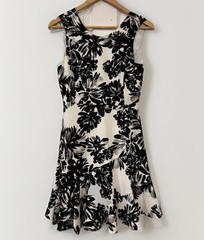 Rebecca Taylor lined Dress White Black geometric floral Women’s Sz 4 back v zip