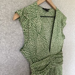 Banana Republic | Silk & Linen Women’s Green Floral V-Neck Flutter Sleeve Dress