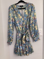 NWT AaKaa Finding My Passion Dusty Green Ditzy Floral Print Wrap Dress Large