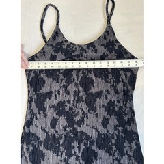 DAZY Gray Abstract Plisse Spaghetti Strap Midi Dress Medium