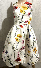 Oscar de la Renta Resort 2021 Embroidered White Floral Applique Halter Dress 4