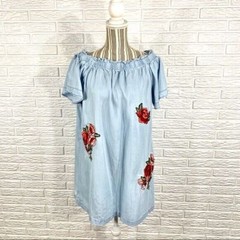 a.n.a. Light Blue Shift Dress Large Floral Patches Size Large