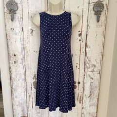 Old Navy Size XS Woman&rsquo;s Navy Blue White Polka Dot Knit Sleeveless Shift Dress
