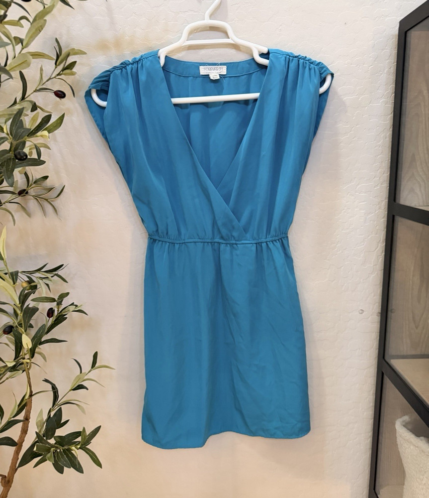 Forever 21 Essentials Blue Solid V-Neck Sleeveless Mini Dress Short M/M ksm0207
